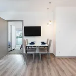 Pięć Mórz By Renters *